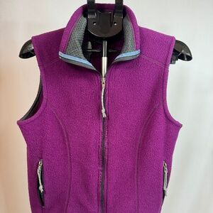 Patagonia Classic Synchilla Fleece Vest Women’s Medium Purple Fuchsia Full Zip